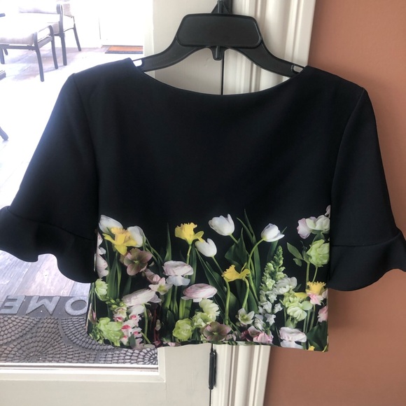 Victoria Beckham amazing sleeve, beautiful top - Picture 3 of 4